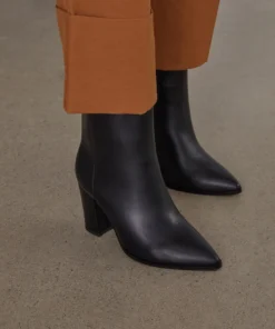 Mattnat ASAI Women's Vegan High Heel Boots