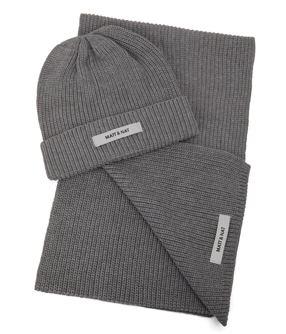 Mattnat WYNN Hat & Scarf Set 12 Mattnat WYNN Hat & Scarf Set