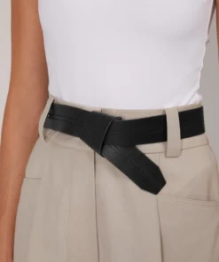 Mattnat NODO Women's Vegan Leather Belt Small Vegan Goods