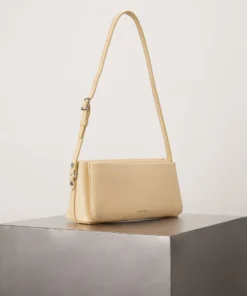 Mattnat VAL Vegan Shoulder Bag - APPLESKIN™ New Arrivals