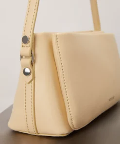 Mattnat VAL Vegan Shoulder Bag - APPLESKIN™ New Arrivals