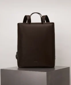 Mattnat Studio 901 REIGN Vegan Backpack - APPLESKIN™ 35 Mattnat Studio 901 REIGN Vegan Backpack - APPLESKIN™